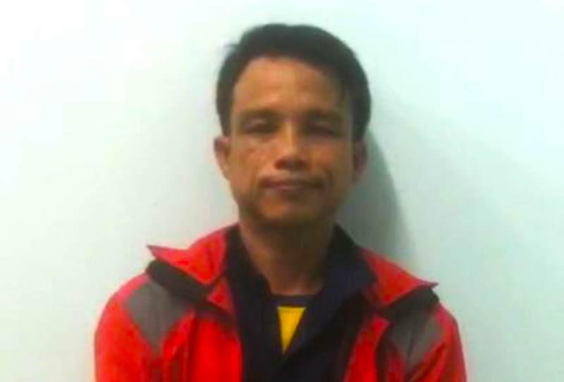 Cướp xong lấy tài sản tiêu xài rồi đến bưu điện gởi trả lại giấy tờ cho nạn nhân -0