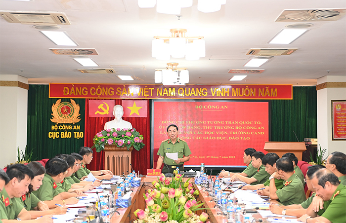Trang 8: “Đại học CAND thông minh”- xu thế tất yếu -0