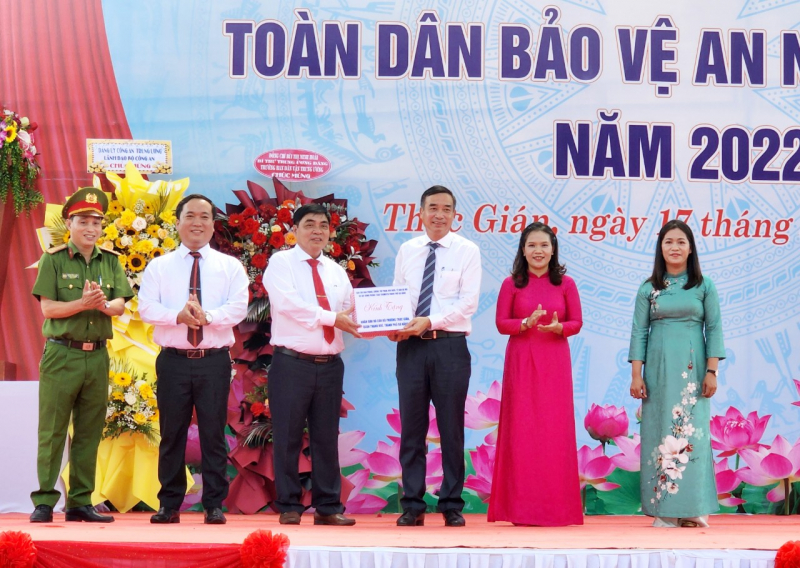 Nhiều điển hình được tuyên dương tại Ngày hội toàn dân bảo vệ an ninh Tổ quốc -0