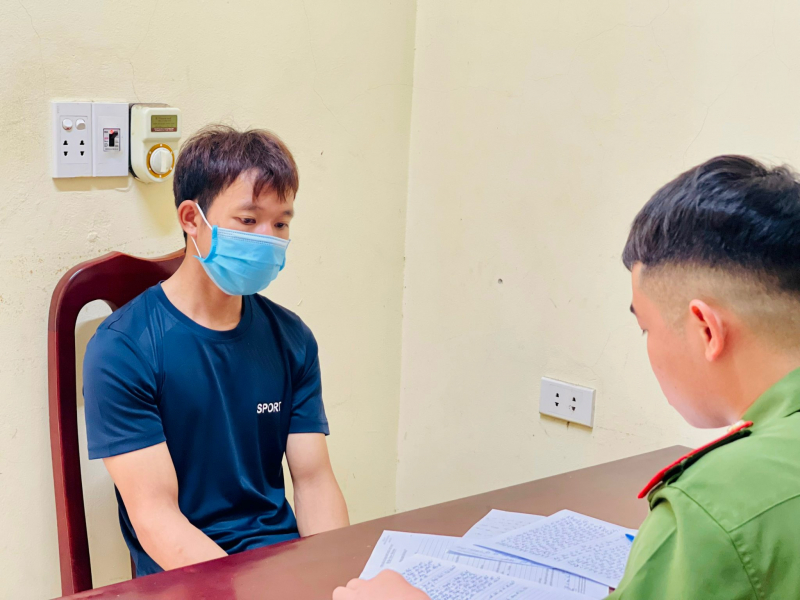 Bé gái 13 tuổi bị bạn trai quen qua mạng dụ dỗ bỏ nhà được tìm thấy sau 4 ngày mất tích -0