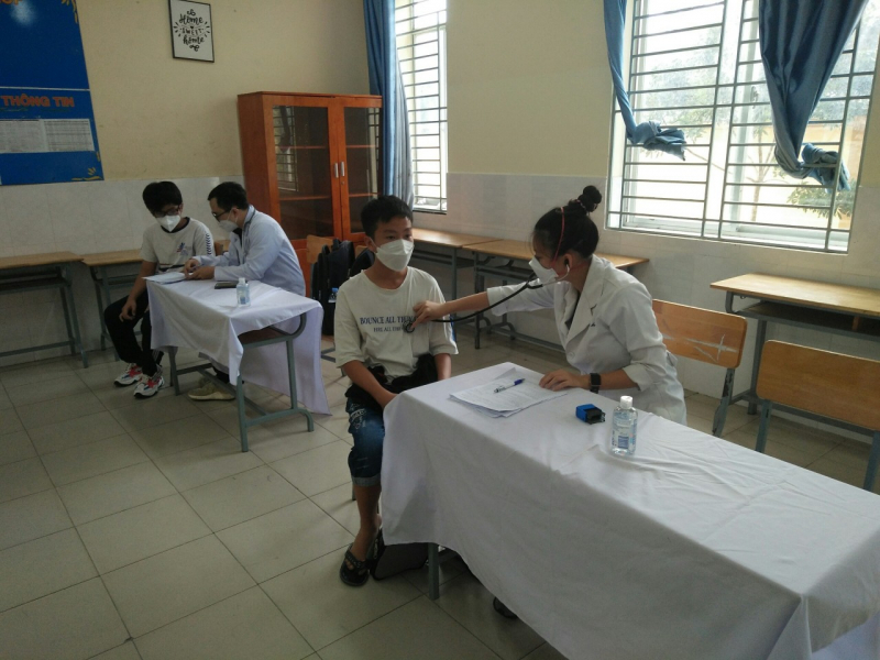 Khoảng 30% phụ huynh TP Hồ Chí Minh vẫn chưa đồng thuận cho trẻ đi tiêm vaccine ngừa COVID-19 -0