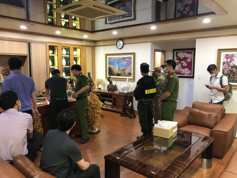 Khởi tố nguyên phó giám đốc BQL dự án các công trình y tế Quảng Ninh và 7 đồng phạm -0