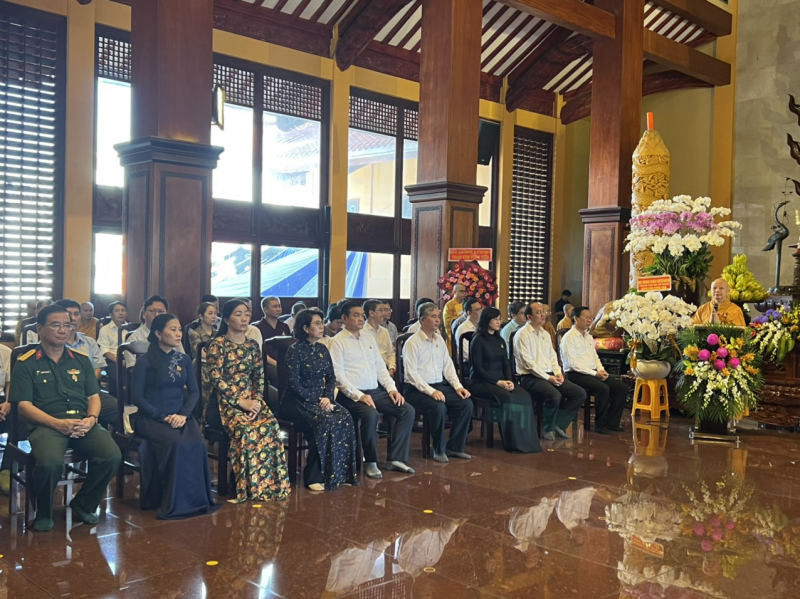 Đại lễ tưởng niệm đồng bào tử vong và cán bộ, chiến sĩ hy sinh trong đại dịch COVID-19 -0