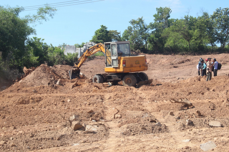 Xây dựng lại lăng mộ vợ vua Tự Đức sau 5 năm bị dự án bãi đỗ xe san ủi  -0