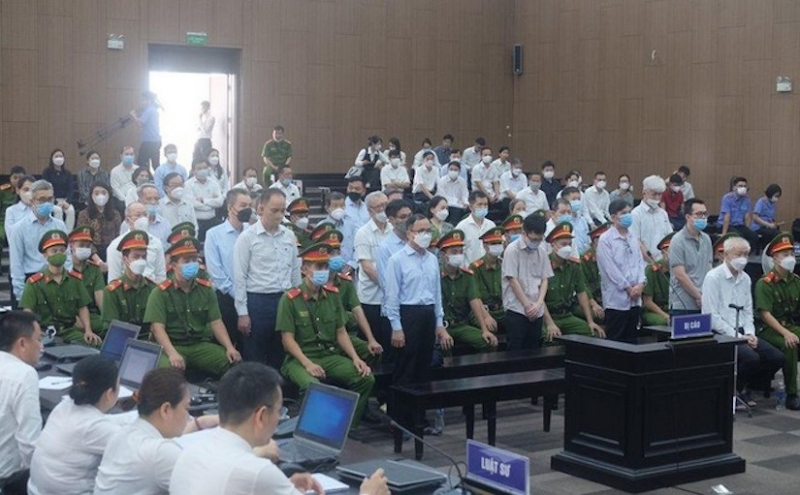 Cựu Bí thư Tỉnh ủy và cựu Chủ tịch UBND tỉnh Bình Dương cùng bị đề nghị từ 9-10 năm tù  -0