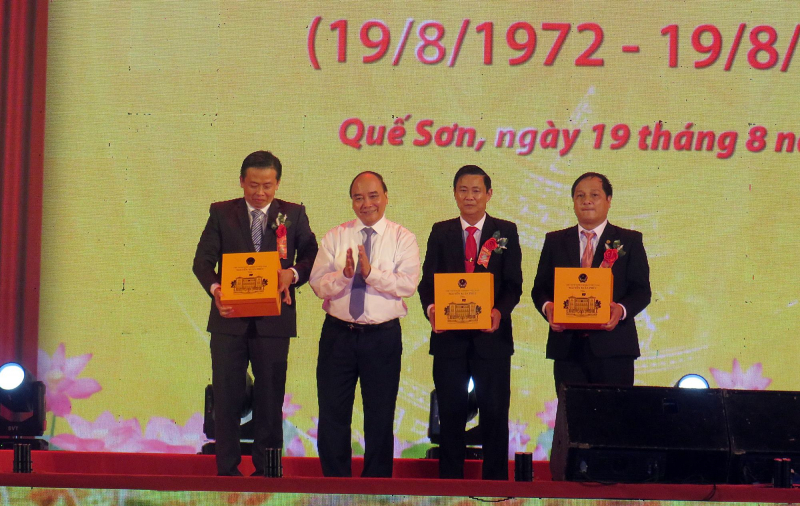 Chủ tịch nước Nguyễn Xuân Phúc dự kỷ niệm 50 năm Chiến thắng Cấm Dơi -0