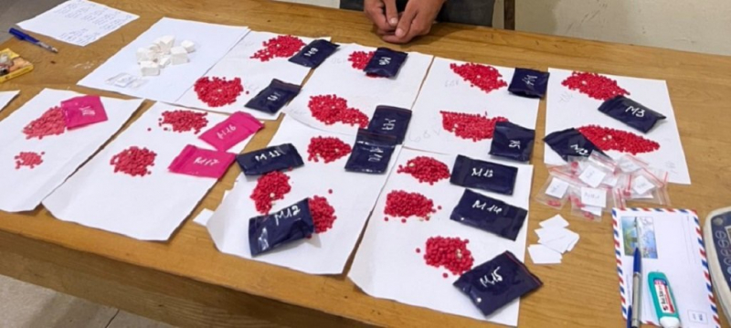 Bị bắt khi đang xách ma tuýtuýd, đối tượng dùng bơm kim tiêm chống trả hòng thoát thân -0