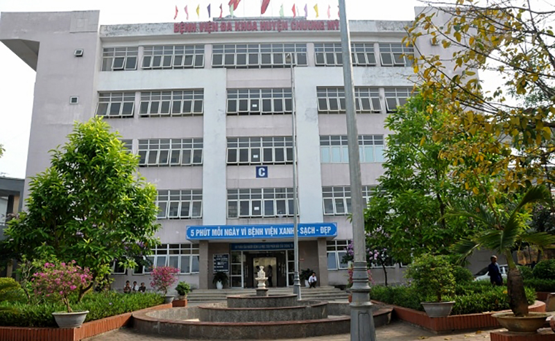 Giả nhân viên y tế mò vào bệnh viện bắt cóc trẻ sơ sinh  -0