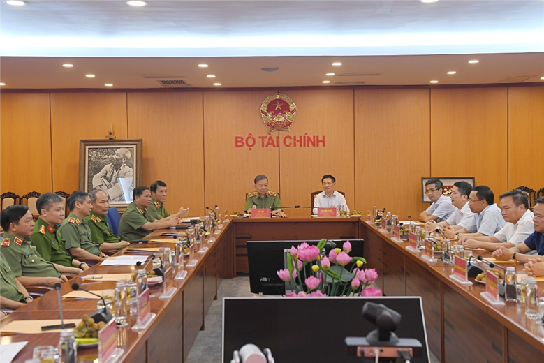 Ministry of Public Security, Ministry of Finance enhance coordination -0