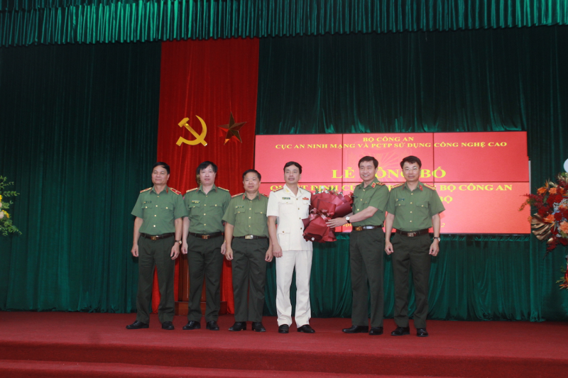 Công bố quyết định điều động Phó Cục trưởng Cục An ninh mạng và Phòng, chống tội phạm sử dụng công nghệ cao -0