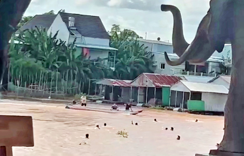 Bộ Ngoại giao thông tin vụ người Việt chạy khỏi casino ở Campuchia -0