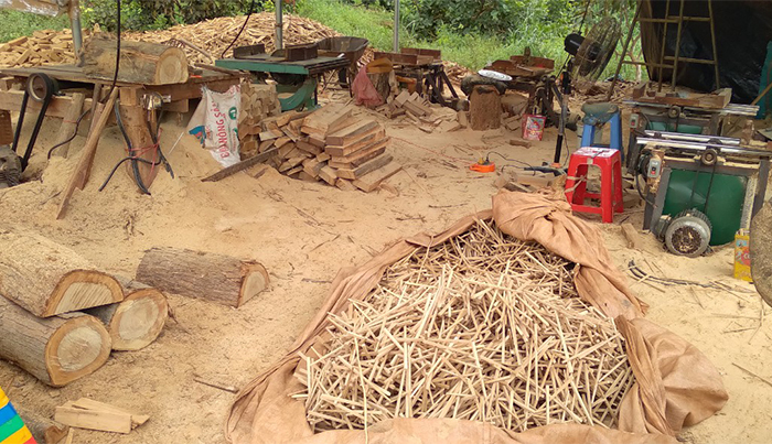 Phạt 35 triệu đồng người thu mua, tập kết 76 lóng gỗ trong vườn rẫy -0