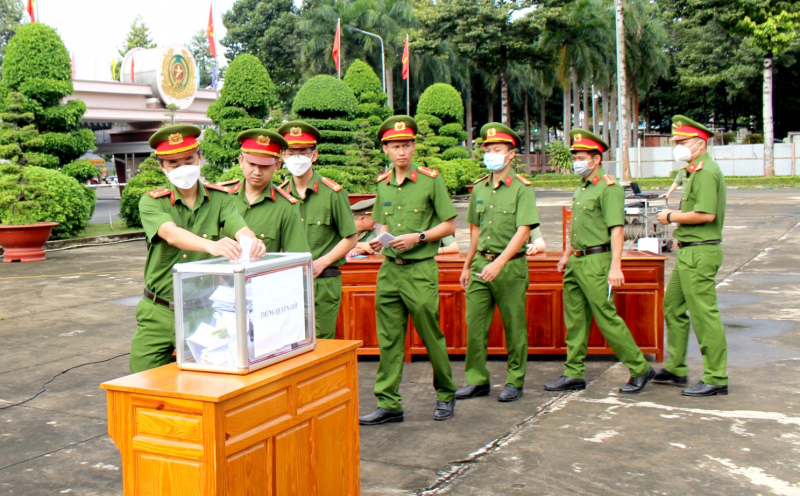 Học tập gương anh dũng hy sinh của 3 liệt sĩ Cảnh sát PCCC -0