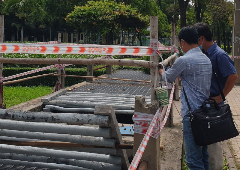 Người phụ nữ tử vong bất thường dưới cống hộp trên đường Kênh Nước Đen -1