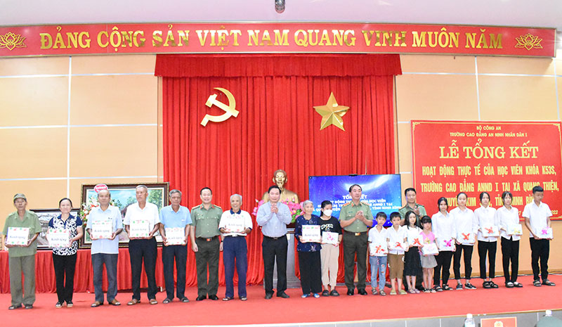 Trường Cao đẳng ANND I tổ chức Lễ tổng kết hoạt động thực tế cho học viên khóa K53S -0