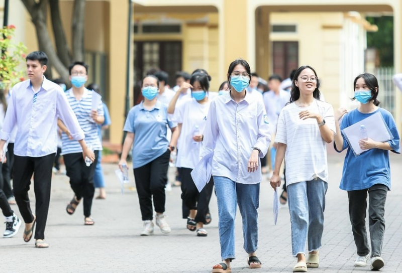 Hơn 1/3 thí sinh thực hiện thanh toán lệ phí xét tuyển đại học trực tuyến thành công -0