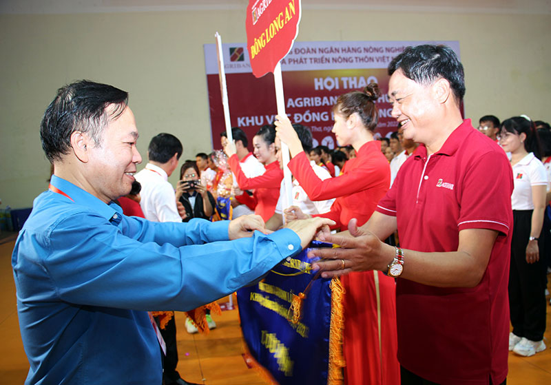 Khai mạc Hội thao Agribank lần thứ IX khu vực Đồng bằng sông Cửu Long năm 2022 -1