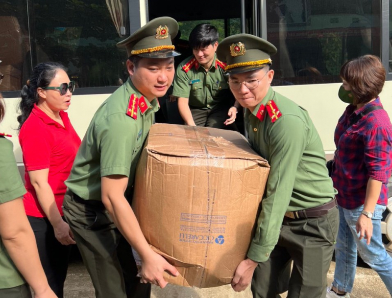 Tuổi trẻ CAND về Mường Lát 