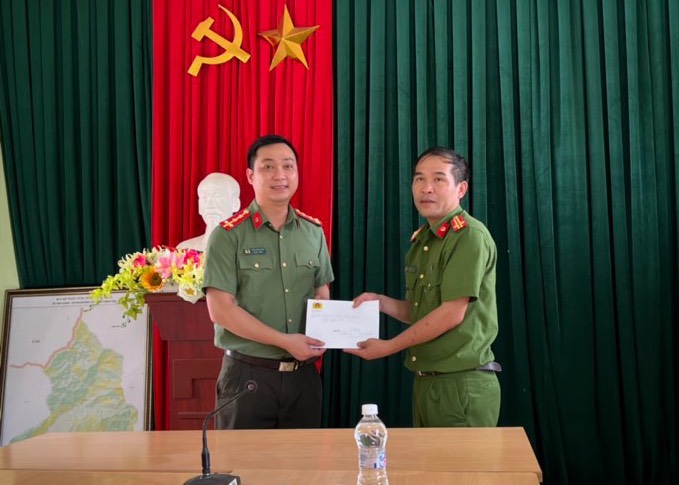 Tuổi trẻ CAND về Mường Lát 