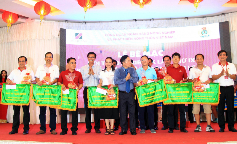 Bế mạc Hội thao Agribank lần thứ IX khu vực Đồng bằng sông Cửu Long năm 2022 -2