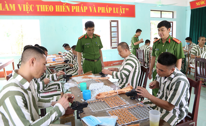 Chuẩn bị “hành trang” cho người được đề nghị đặc xá -0