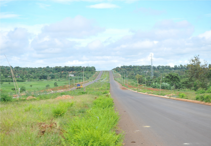Cận cảnh đại lộ nghìn tỷ vẫn ngổn ngang trước ngày thông xe -0