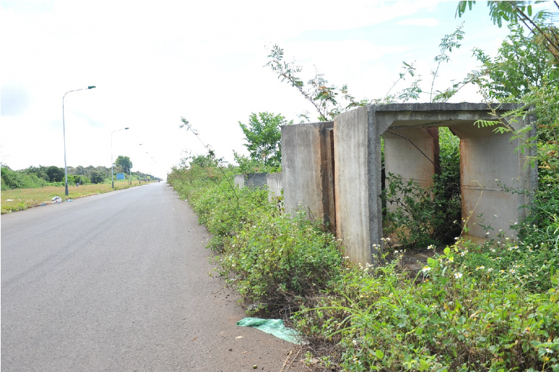 Cận cảnh đại lộ nghìn tỷ vẫn ngổn ngang trước ngày thông xe -0