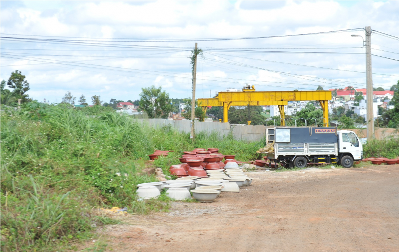 Cận cảnh đại lộ nghìn tỷ vẫn ngổn ngang trước ngày thông xe -0