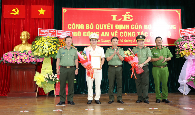 Đại tá Lâm Phước Nguyên giữ chức Giám đốc Công an tỉnh An Giang -1