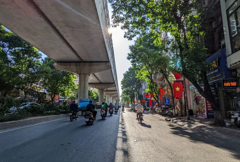 Hà Nội oi nóng từ sớm, Tây Nguyên và Nam bộ mưa về chiều tối -0