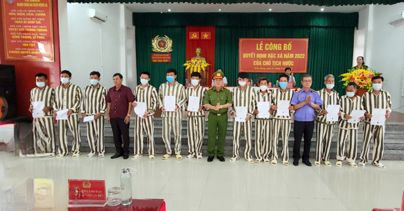 Các trại giam công bố quyết định đặc xá của Chủ tịch nước -0