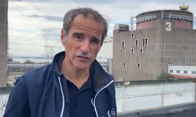 Người đứng đầu IAEA nói gì khi tiếp cận nhà máy điện hạt nhân Zaporizhzhia? -0