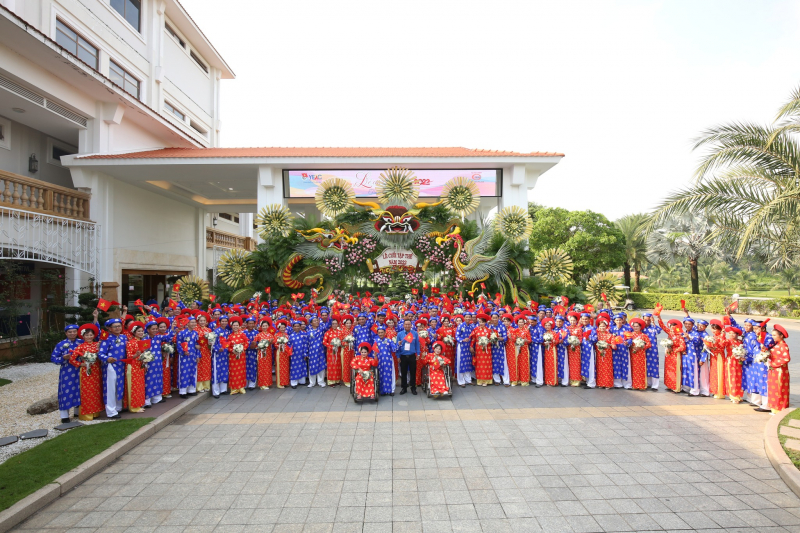 Lễ cưới tập thể cho 100 đôi thanh niên công nhân -0