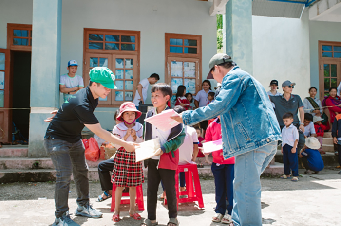 Ngày hội tựu trường ở Trà Cang -1