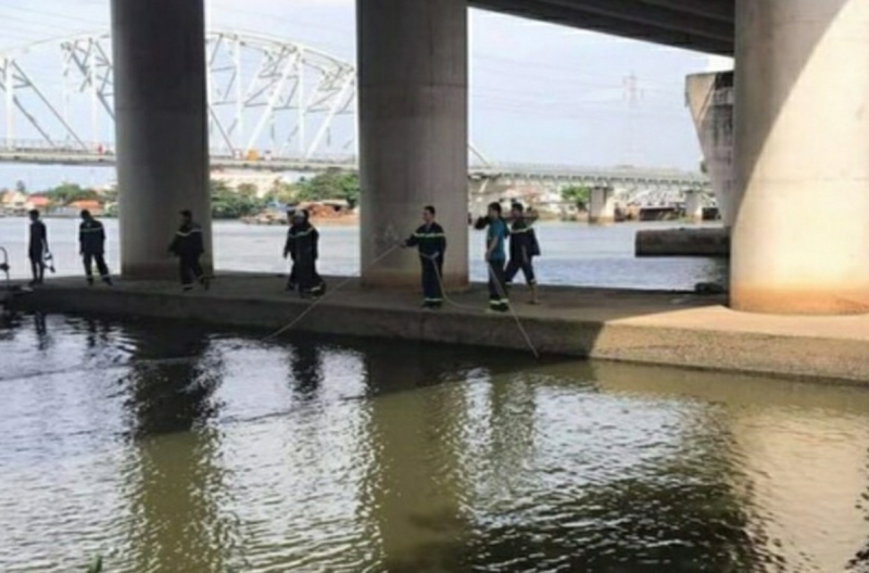 Nam sinh mất tích được phát hiện tử vong dưới sông Sài Gòn -0