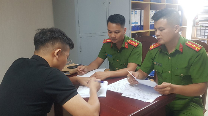 Khởi tố, bắt tạm giam cán bộ Quản lý thị trường đánh người gây thương tích -0