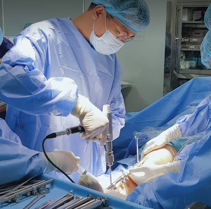 Bi kịch từ khát vọng… chân dài -0