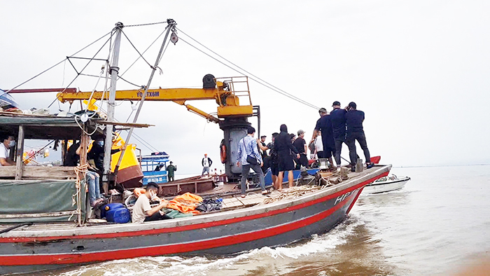 Hải Phòng kiên quyết xóa bỏ tình trạng nuôi ngao tự phát -0