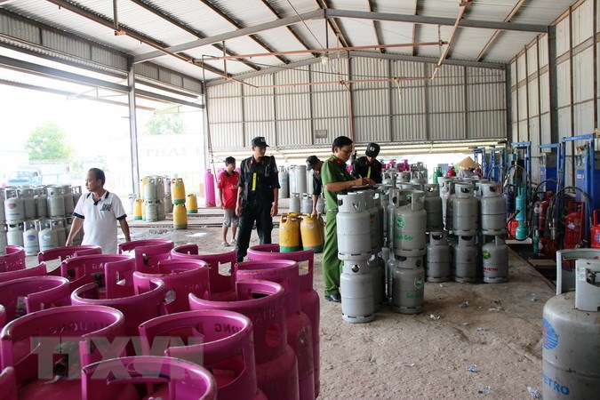 Ngăn chặn hành vi vi phạm trong kinh doanh, sang chiết gas -0