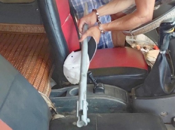 Bắt giam đối tượng đánh người xin đi nhờ xe -0