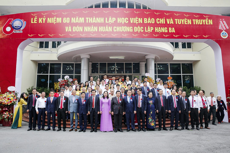 Học viện Báo chí và Tuyên truyền kỷ niệm 60 năm thành lập và đón nhận Huân chương Độc lập hạng Ba -0