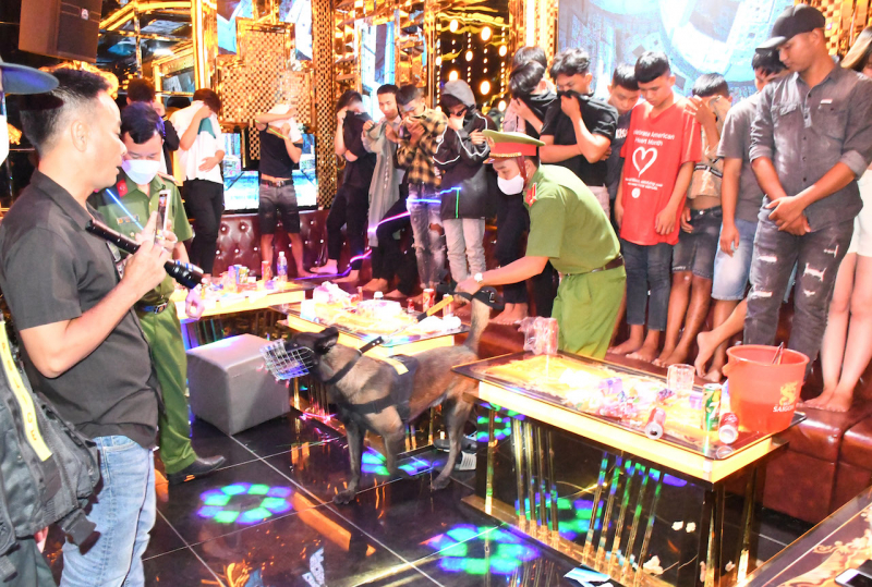 58 người dương tính với ma túy trong Karaoke Hương ở Trà Vinh -2