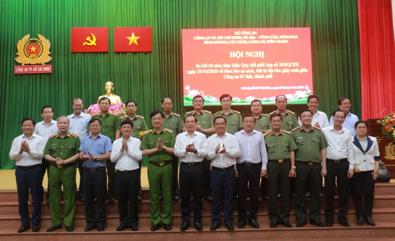 Tăng cường phối hợp về bảo đảm ANTT địa bàn giáp ranh giữa Công an 7 tỉnh, thành  -0