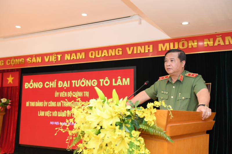 Minister To Lam works with leaders of Economic Security Department -0