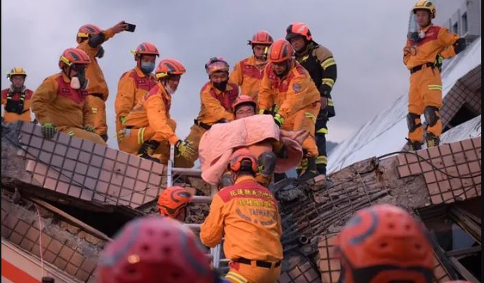 Động đất Đài Loan: Thương vong tiếp tục tăng, hàng trăm người mắc kẹt -0