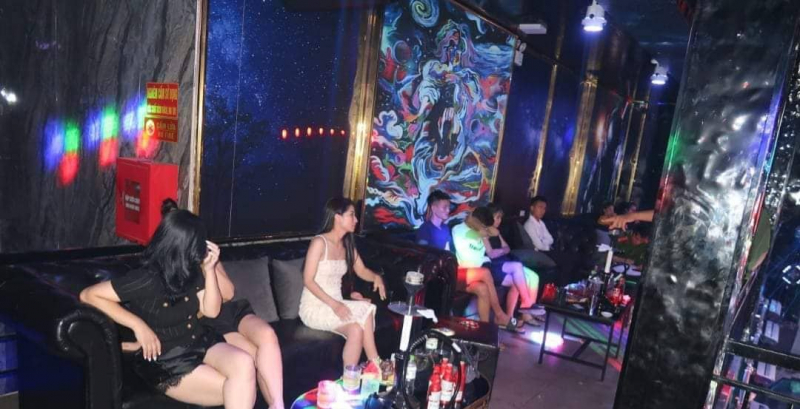 Bắt giữ nhiều đối tượng có hành vi mua bán, tàng trữ và tổ chức ma túy tại quán Jet Lounge -1