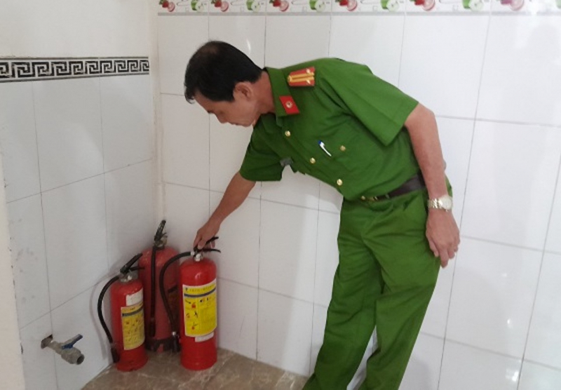 Đồng Tháp tăng cường kiểm tra công tác phòng cháy tại các cơ sở karaoke -0