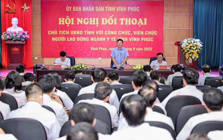 Vĩnh Phúc đối thoại với người lao động ngành y tế -0