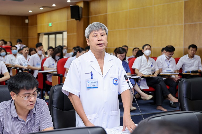 Vĩnh Phúc đối thoại với người lao động ngành y tế -0