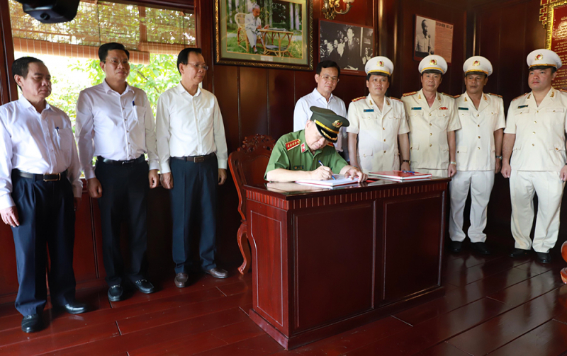 Bộ trưởng Tô Lâm biểu dương những kết quả nổi bật của Công an Đắk Nông -0